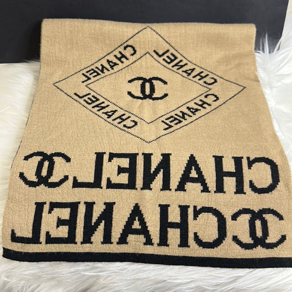 💯Authentic Chanel Scarf 🍀